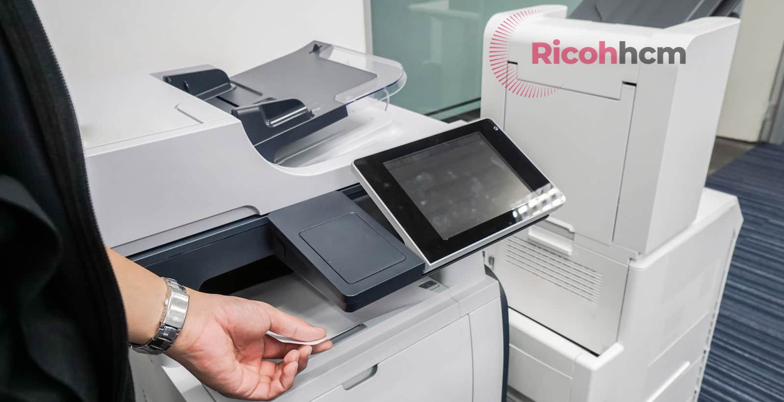 Với kinh nghiệm nhiều năm hoạt động trong lĩnh vực bán và cho thuê máy photo Ricoh chính hãng, chất lượng, Photocopy Đức Lan chúng tôi cam kết là nơi cho thuê máy photocopy quận 1 uy tín nhất.