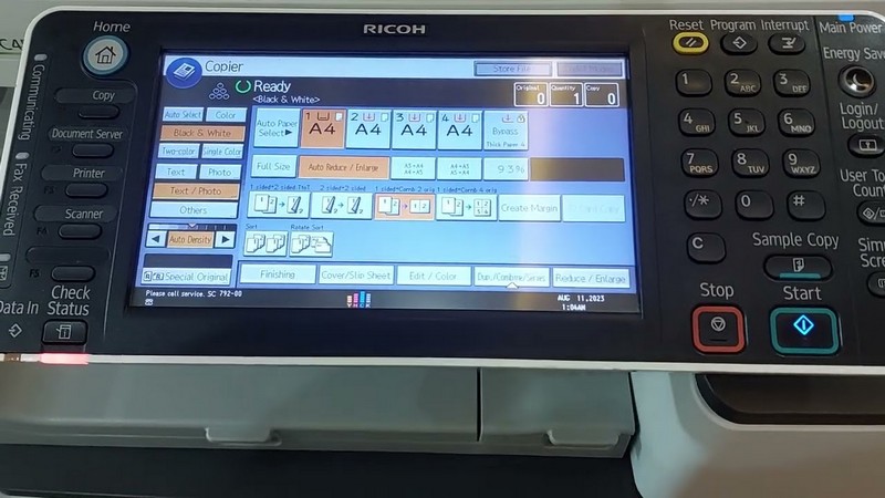 Bước 2: Chọn chức năng ID Card Copy trên bảng điều khiển