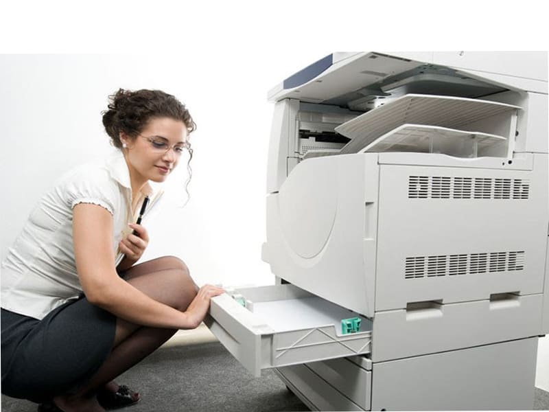 Do cách đặt giấy vào khay chưa chính xác