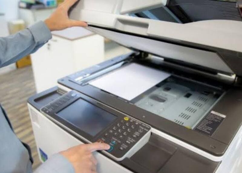 Cách kiểm tra bộ đếm bản chụp và bản in trên máy photocopy